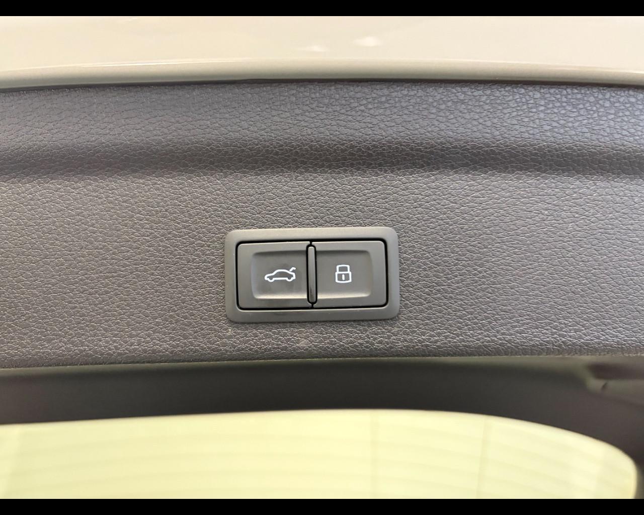 AUDI Q3 SPORTBACK 40 TDI QUATTRO S-TRONIC S LINE EDITION