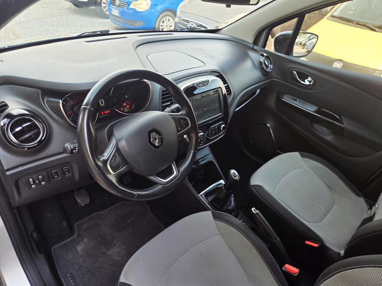 Renault Captur dCi FULL NAVI CERCHI 17" RETROCAMERA GARANZIA