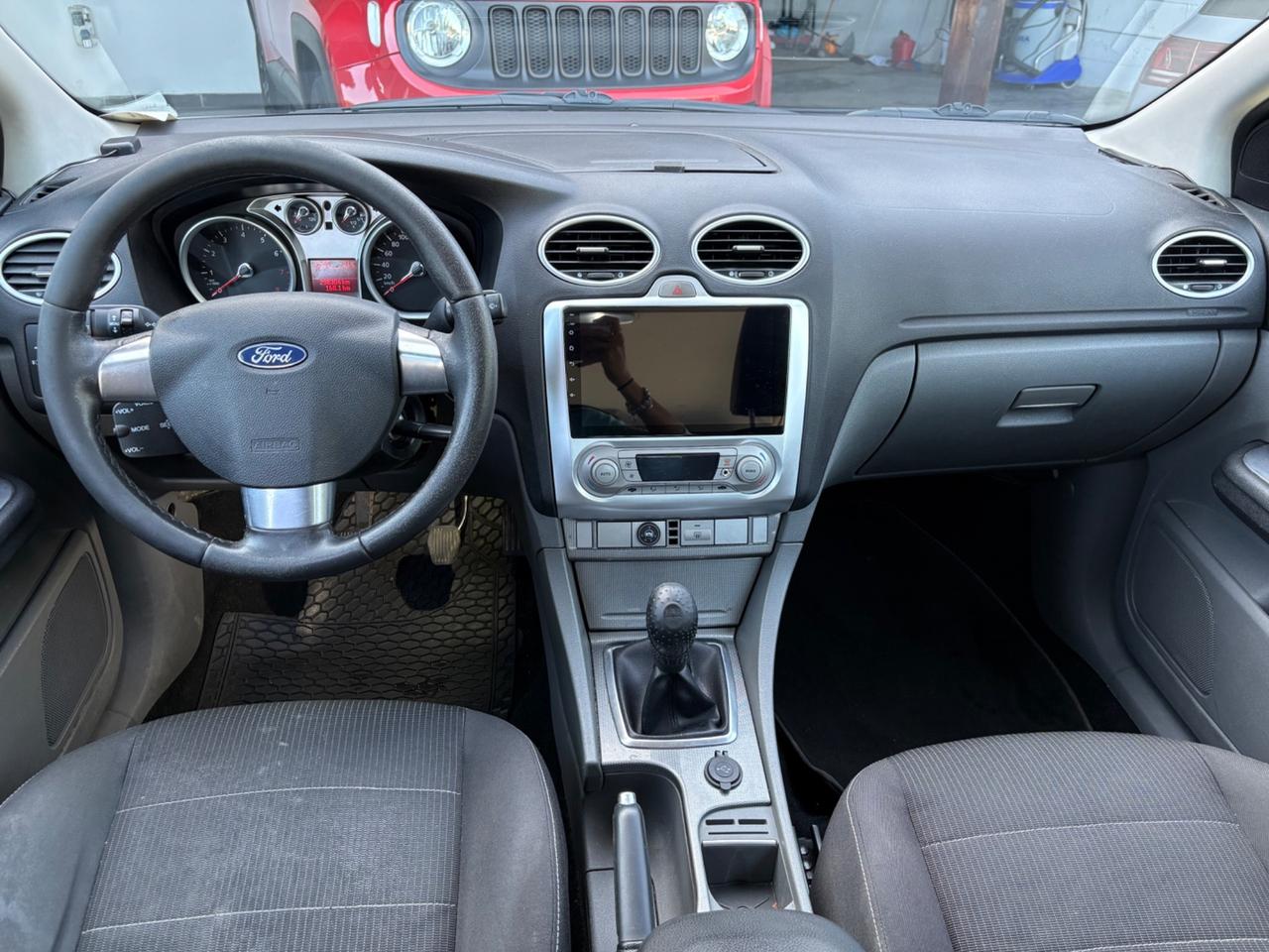 Ford Focus 1.6 gpl titanium