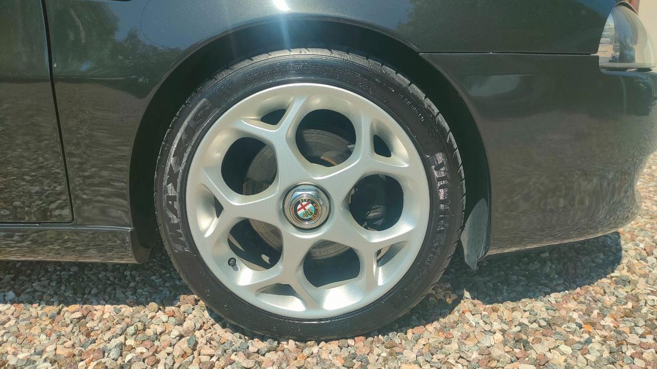 Alfa Romeo 147 2.0i 16V Twin Spark 150 CV 3p. Distinctive MANUALE