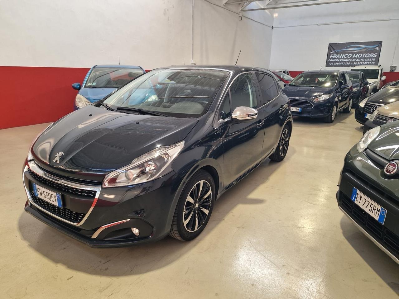 Peugeot 208 PureTech 82 Stop&Start 5 porte Signature