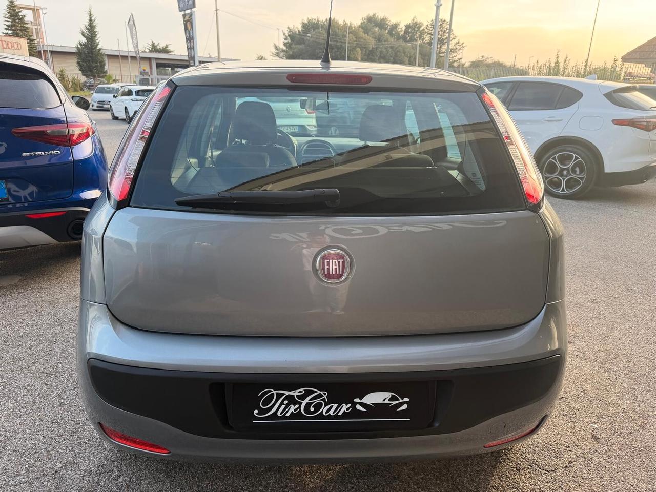 FIAT PUNTO EVO 1.2 70CV 51KW OK NEOPATENTATI ANNO 2012