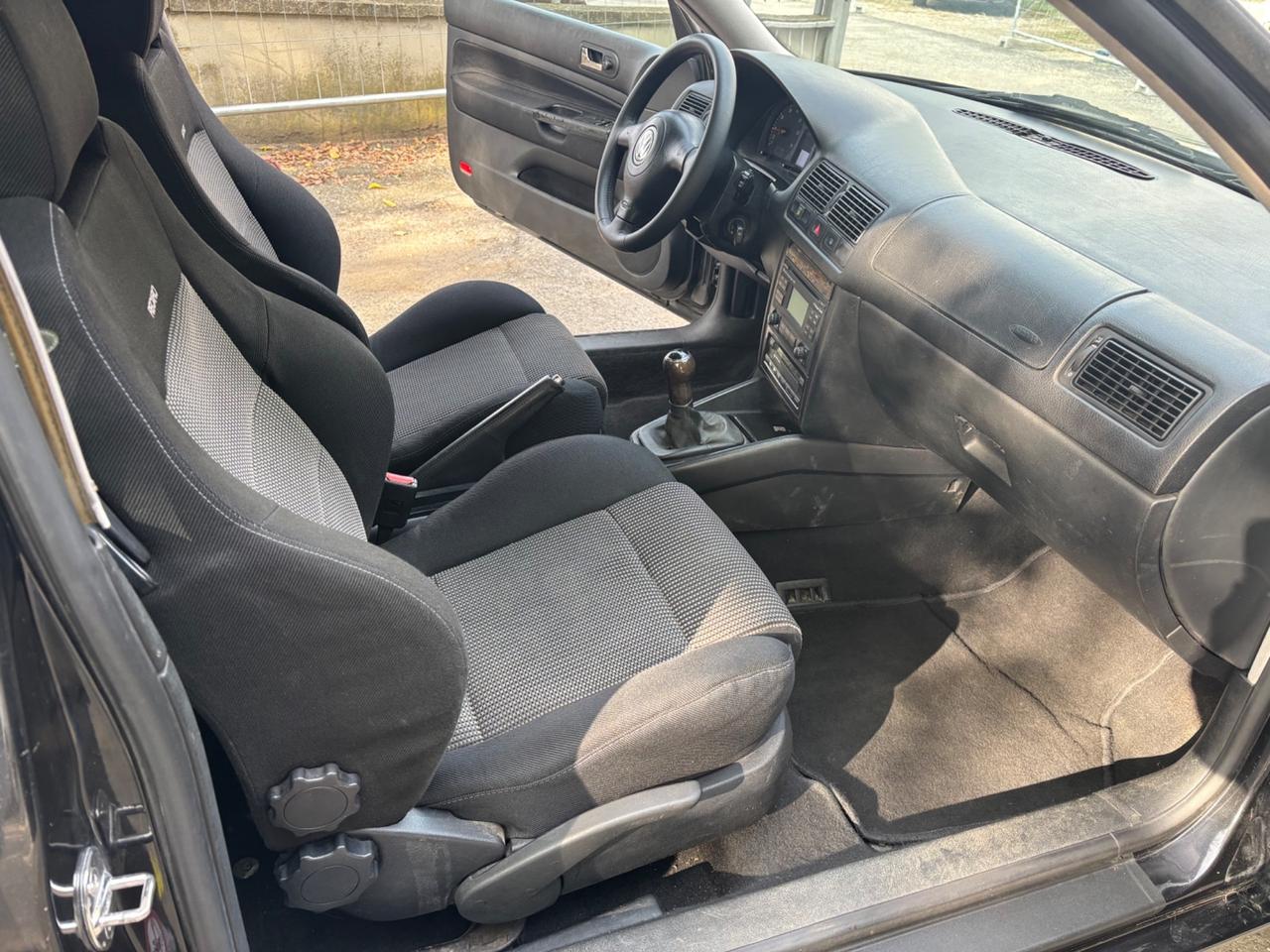 Volkswagen Golf GTI Golf 1.8 turbo 20V cat 3p. GTI