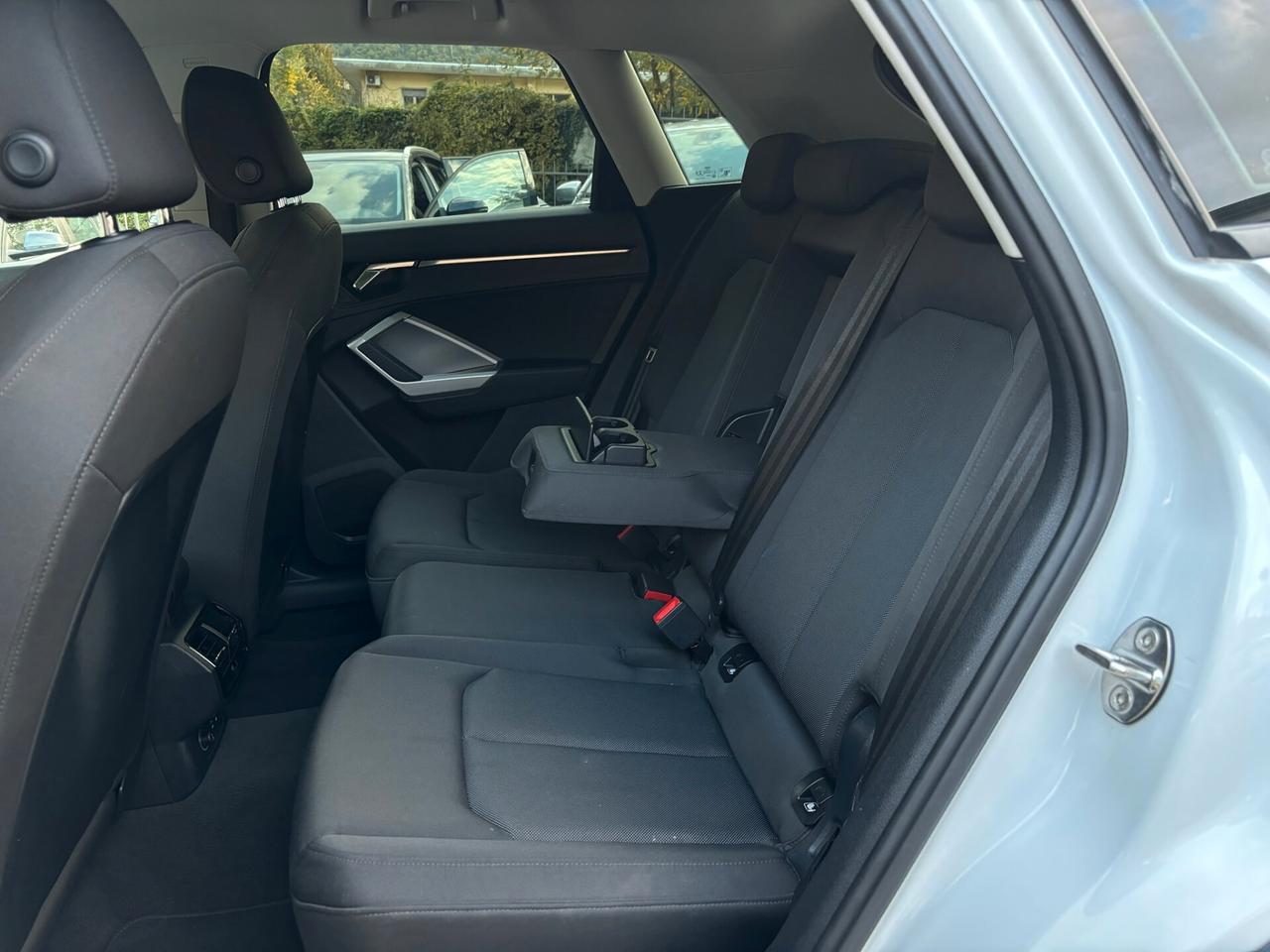 Audi Q3 35 TDI S tronic IDENTITY BLACK - SPORT