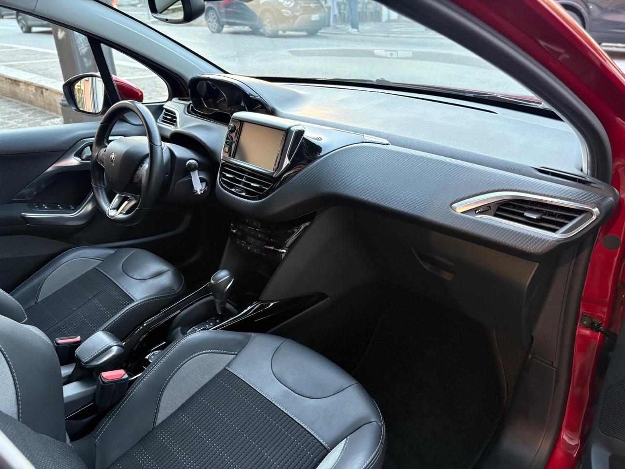 Peugeot 2008 BlueHDi 120 EAT6 Allure FULL/LED/NAV