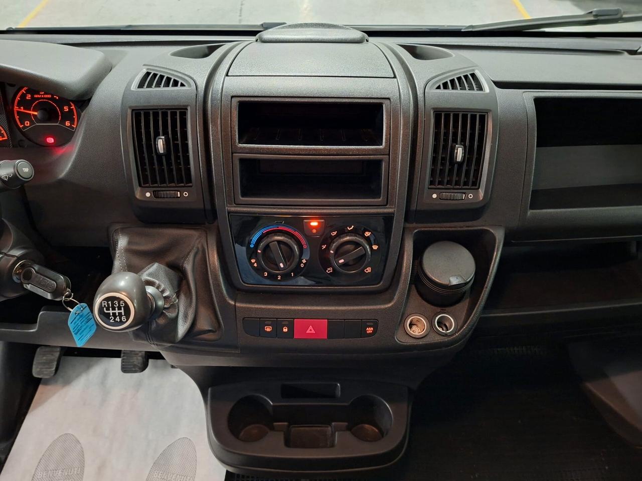 Peugeot Boxer 330 2.2 BlueHDi 140CV L1H1 Furgone