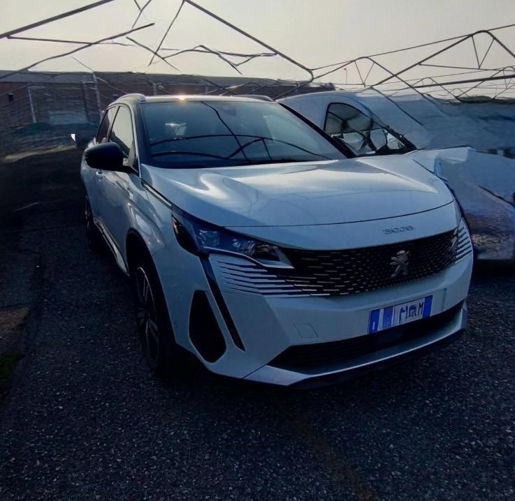 Peugeot 3008 Hybrid4 300 e-EAT8 GT iva esposta