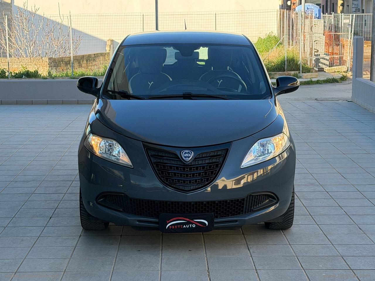 LANCIA Ypsilon 1.2 69 CV 5p. Silver