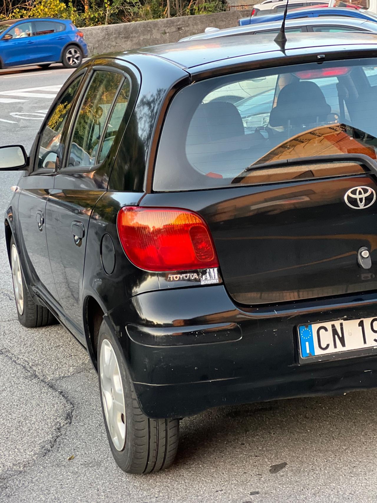 Toyota Yaris 1.4 tdi D-4D cat 5 porte carozzeria sbiadita