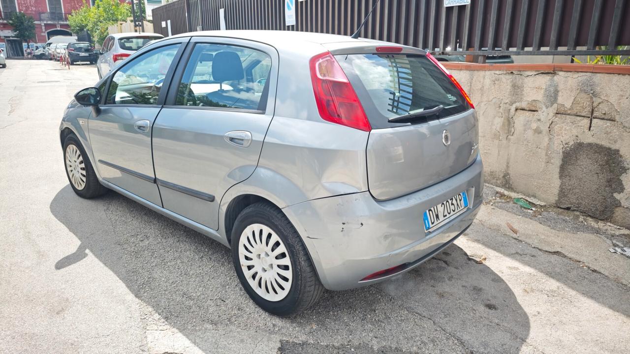 Fiat Grande Punto 1.3 MJT 90 CV 5 porte Dynamic