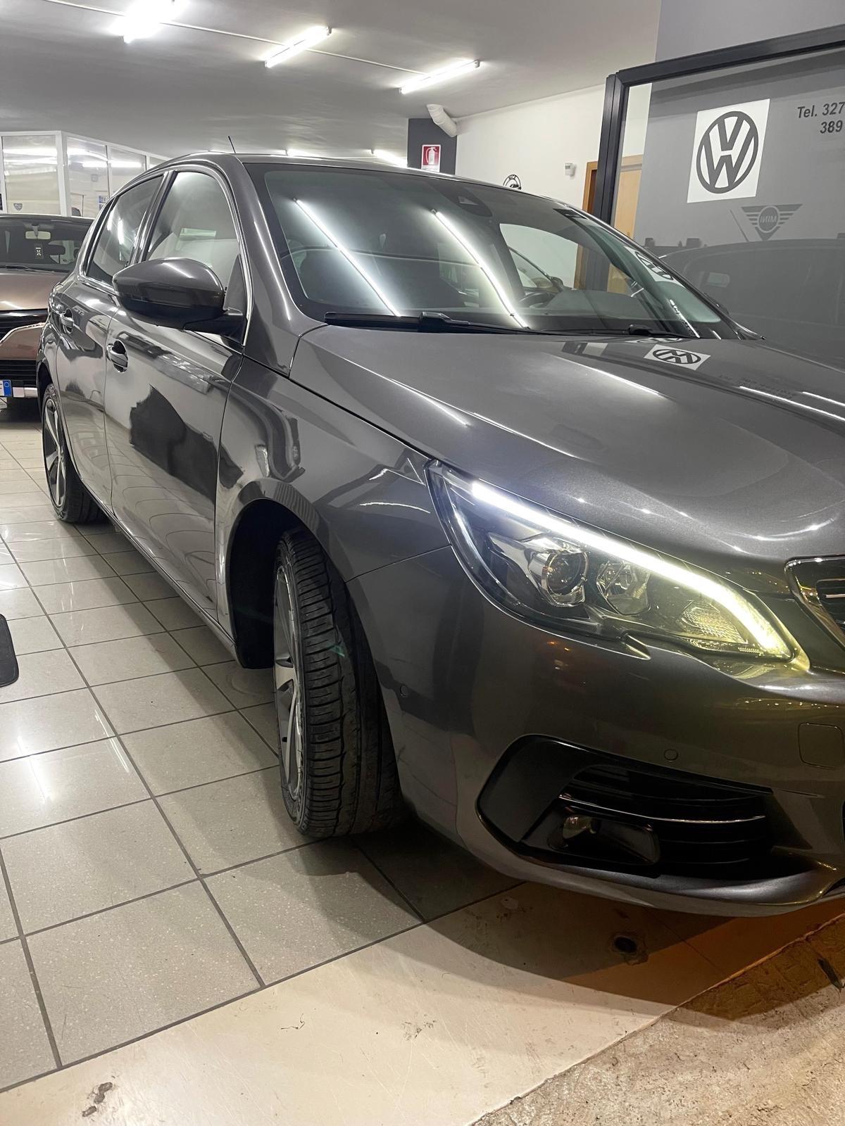 Peugeot 308 BlueHDi 120 S&S Allure