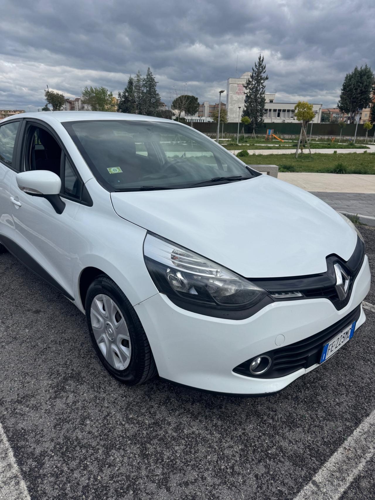 Renault Clio 1.2 75CV GPL 5 porte