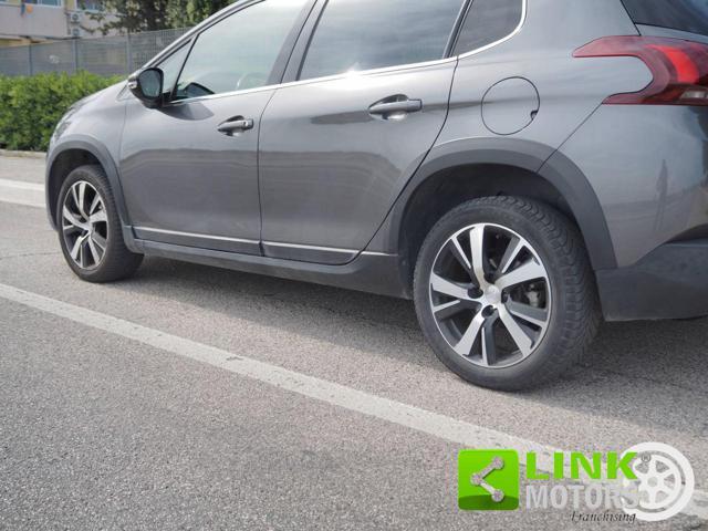 PEUGEOT 2008 BlueHDi 100 S&S Allure