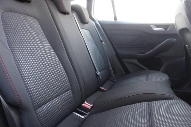 Ford Focus Wagon 1.5 ecoblue ST-Line 115cv AUTO con Navi e CarPlay