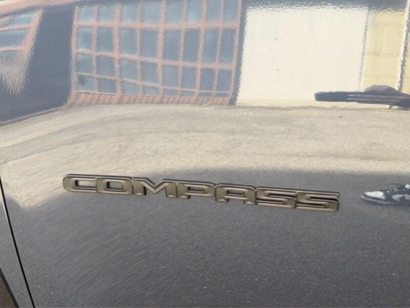 Jeep Compass Compass 1.5 turbo t4 mhev Summit 2wd 130cv dct