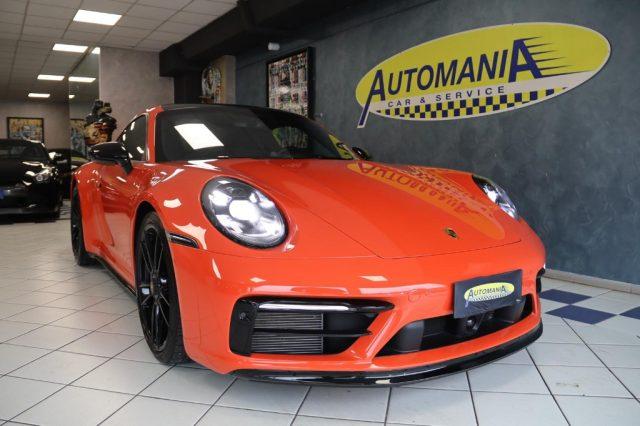 PORSCHE 911 992 Carrera 4 GTS Orange Lava
