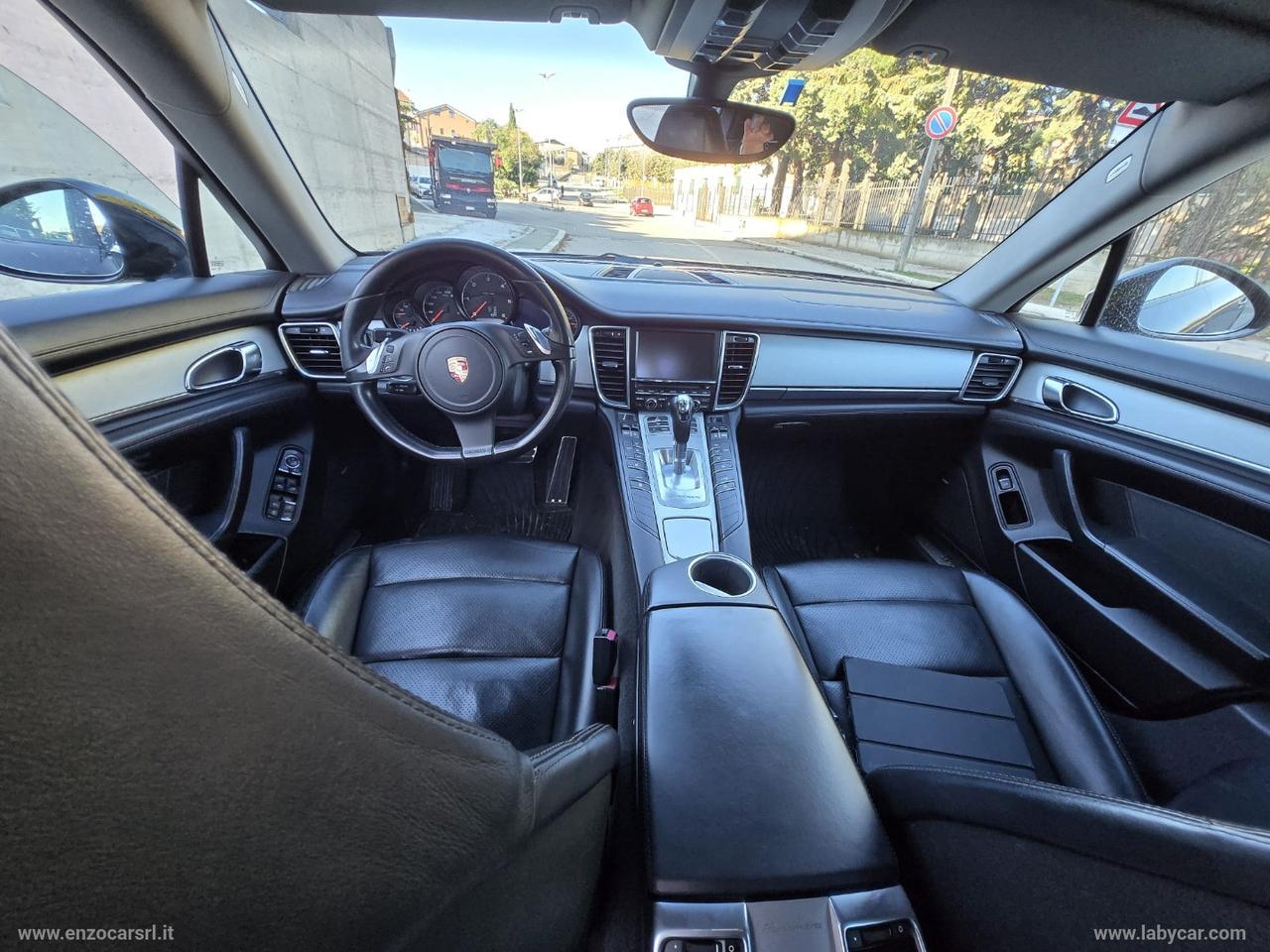 PORSCHE Panamera 3.0 Diesel Platinum Edition ALL BLACK