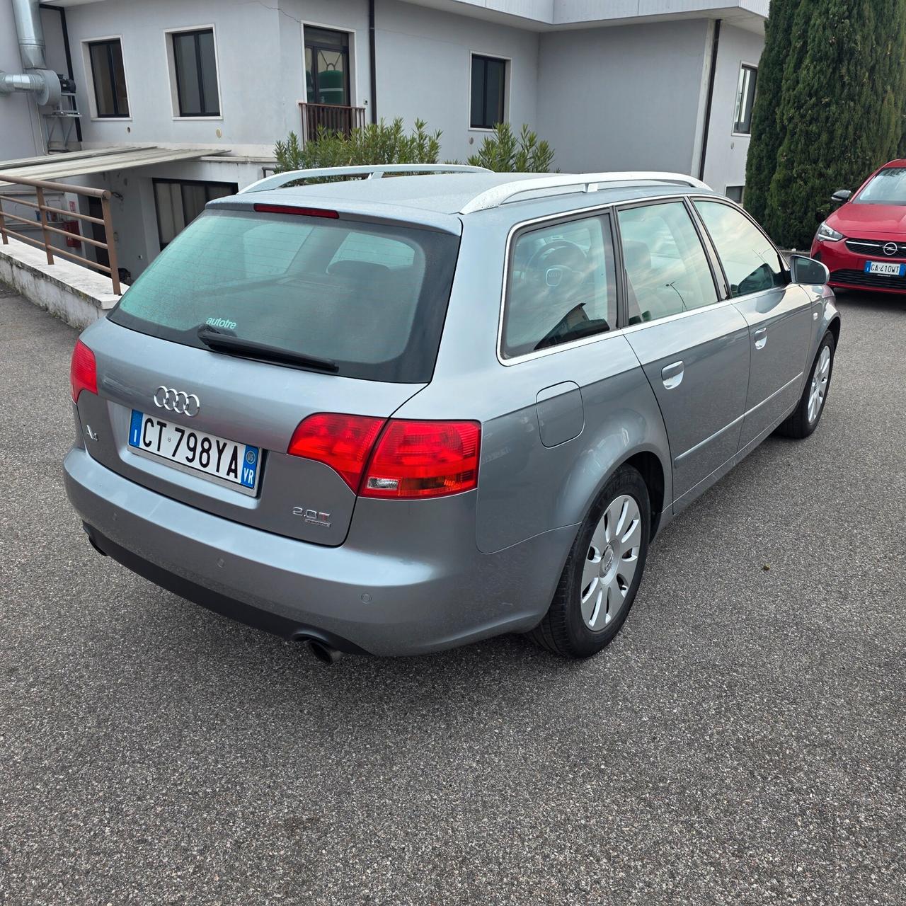 Audi A4 2.0 16V TFSI Avant quattro