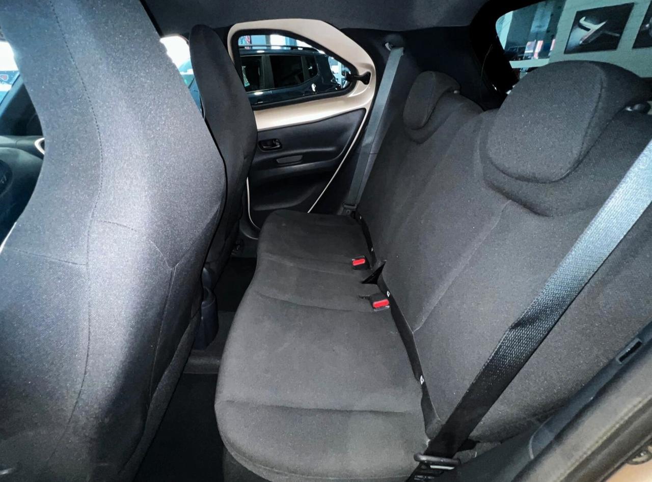 Toyota Aygo X 1.0 VVT-i 72 CV 5 porte Trend