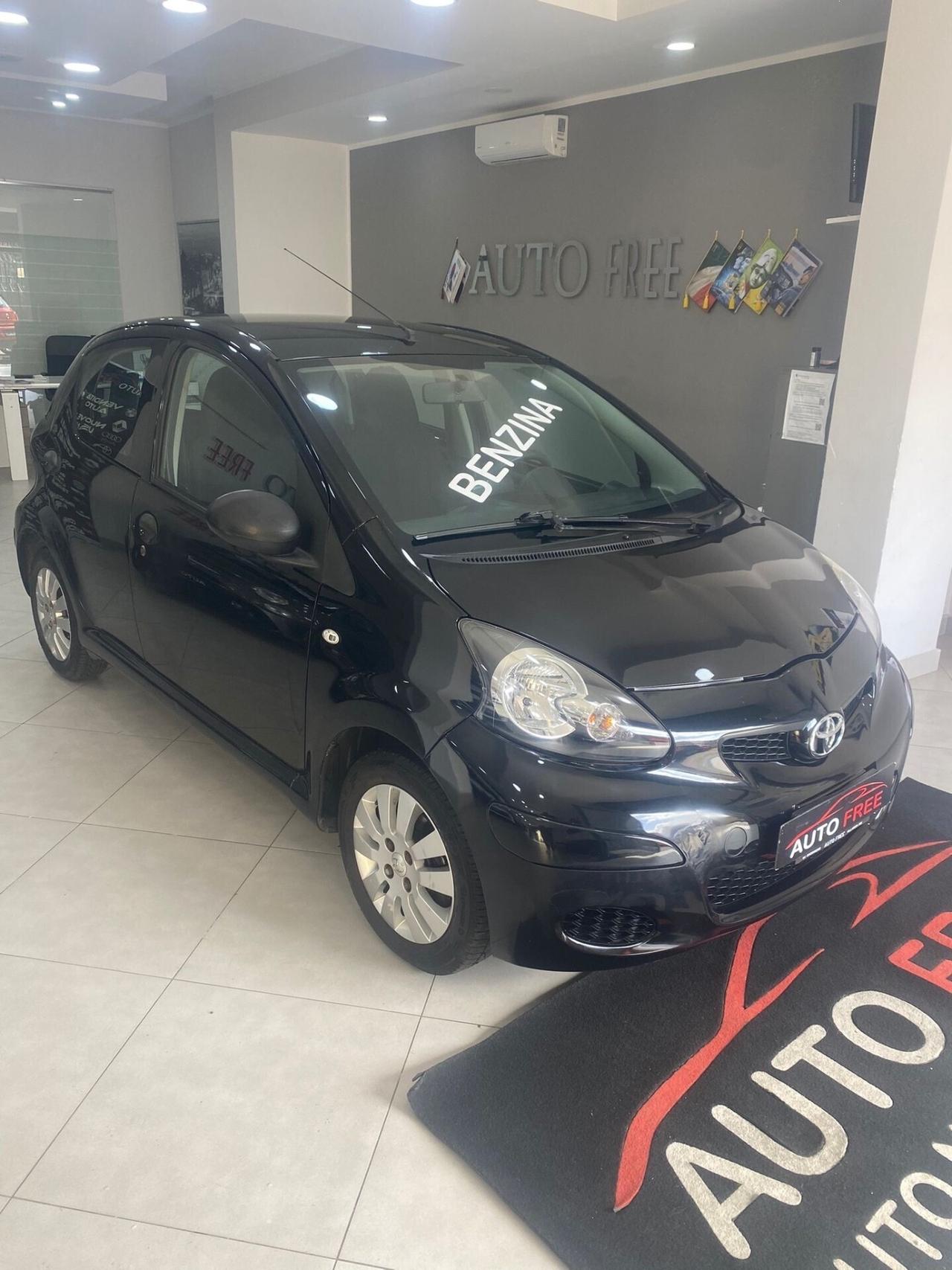 Toyota Aygo 1.0 12V VVT-i 5 porte