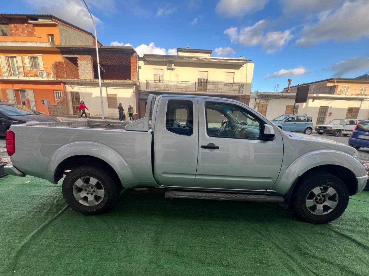 Nissan Navara 2.5 dCi 2 porte King Cab Sport