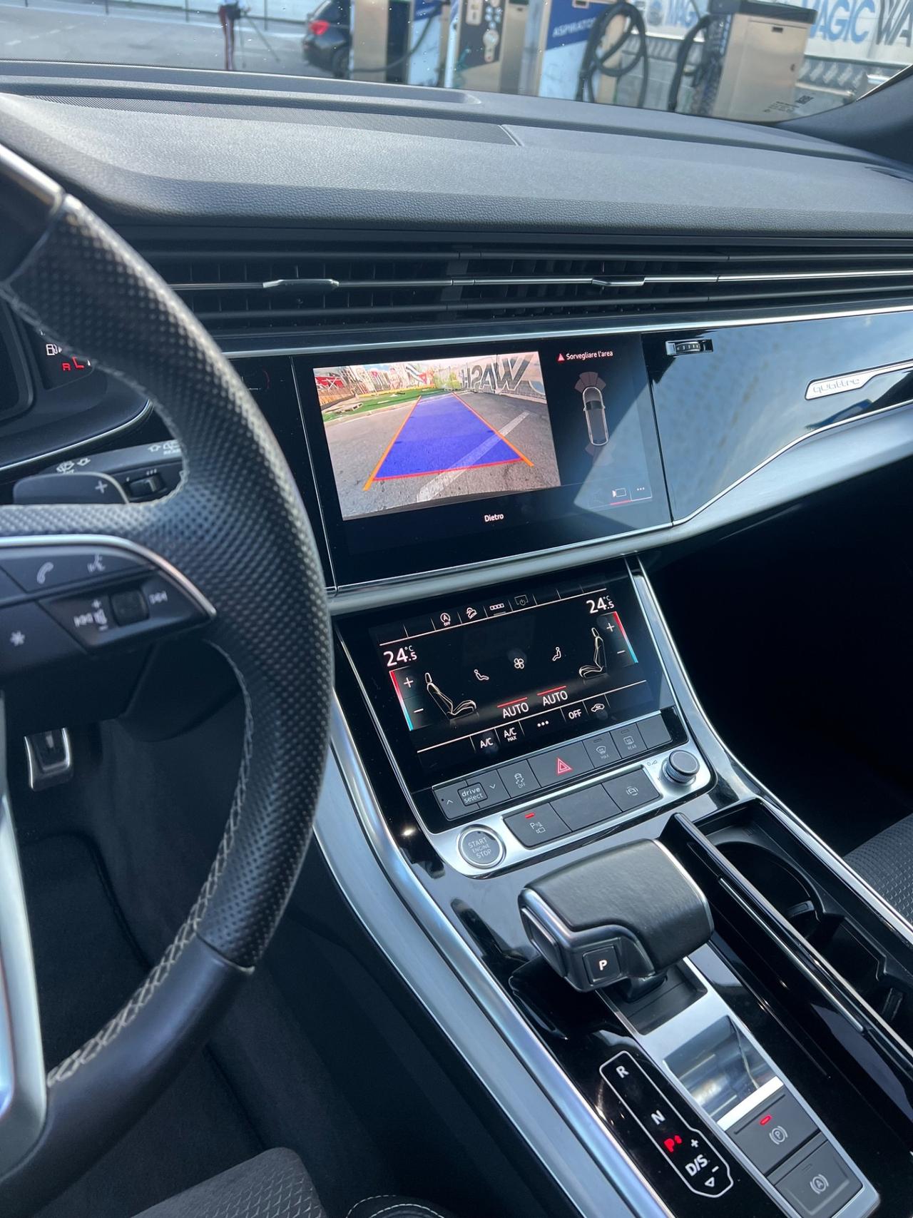 Audi Q8 SQ8 55 TFSI quattro tiptronic Sport