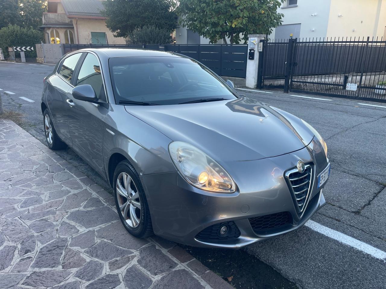 Alfa Romeo Giulietta 1.6 JTDm-2 105 CV Progression