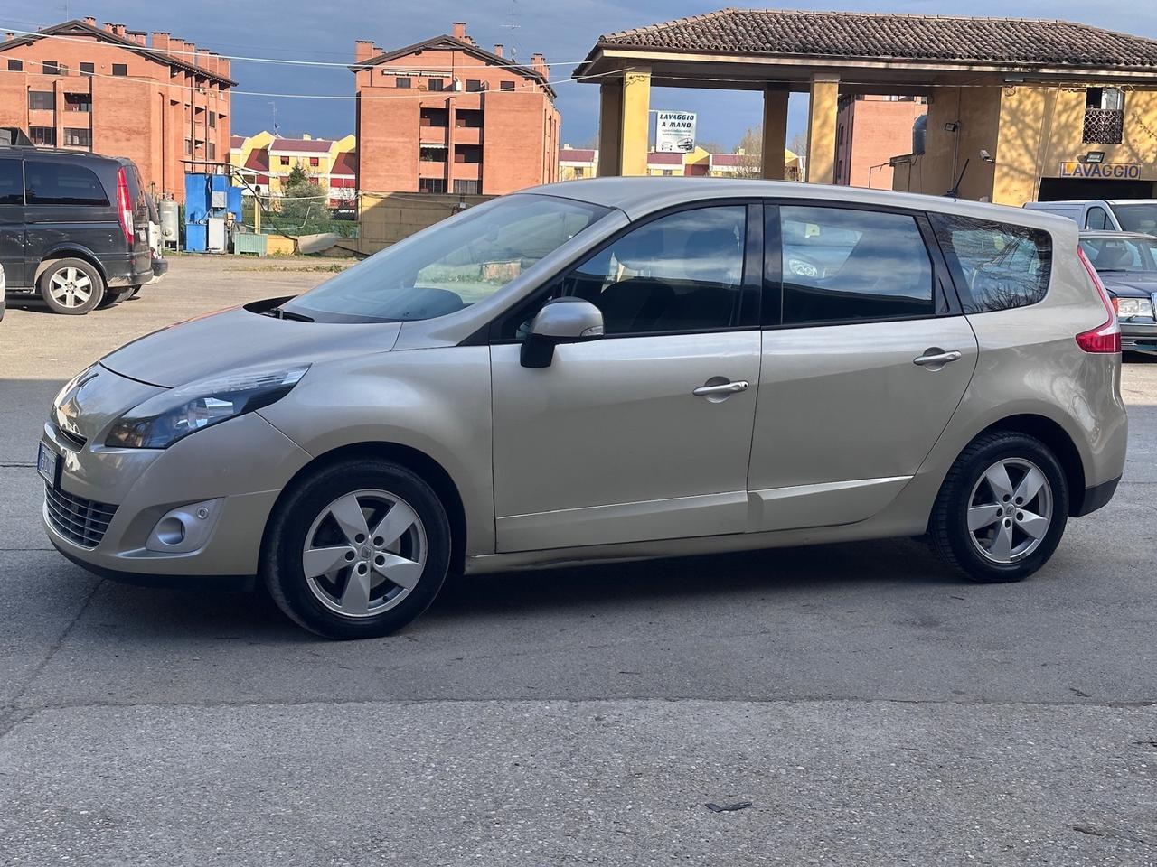 Renault Scénic 1.5 dCi 110CV Dynamique 7 posti