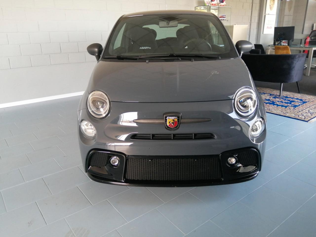 Abarth 595 1.4 Turbo T-Jet 180 CV Esseesse