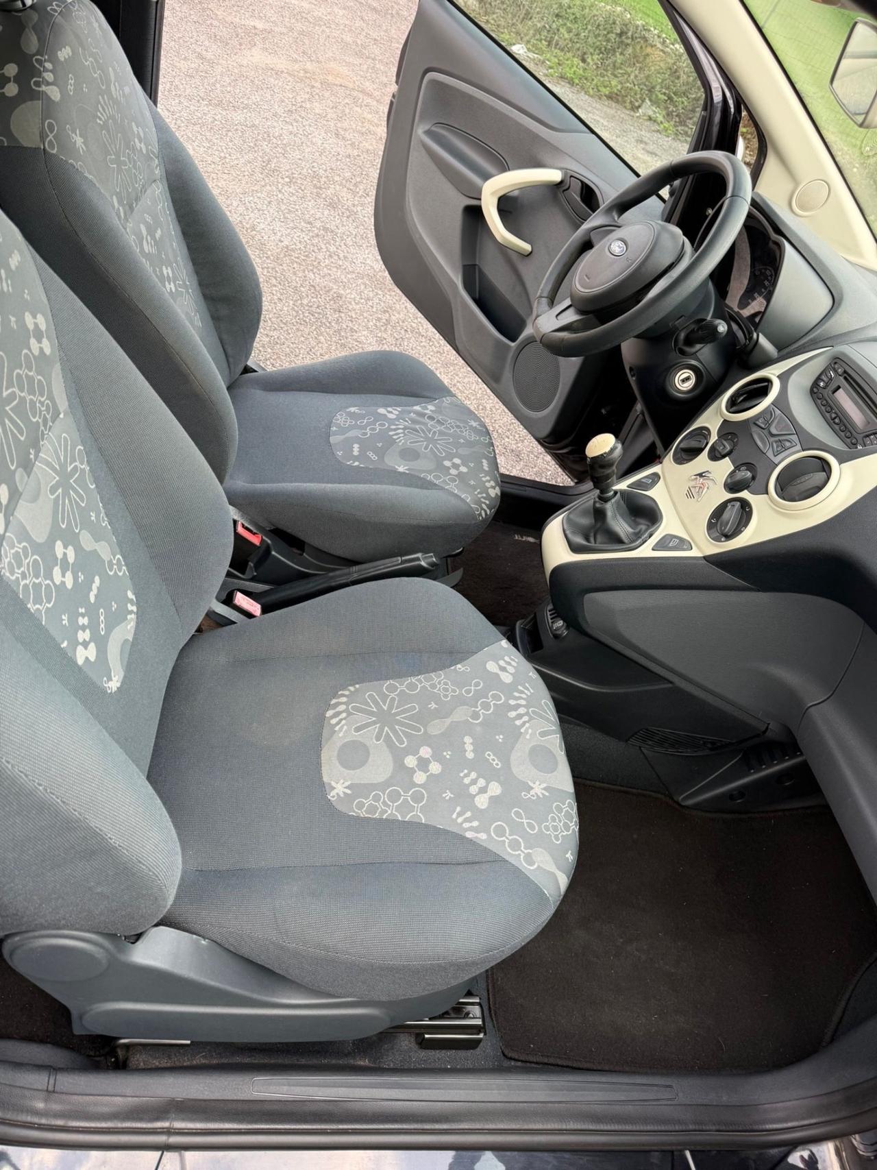 Ford Ka Ka+ 1.2 8V 69CV Titanium Business