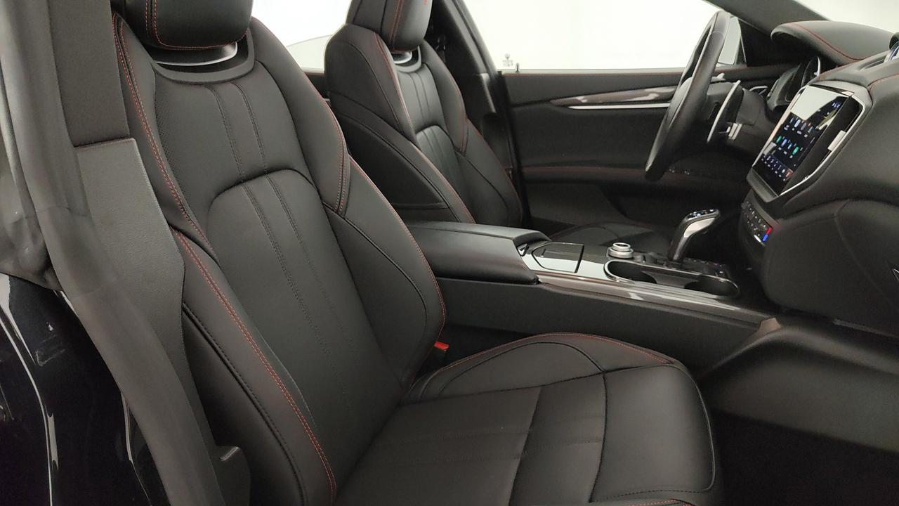 MASERATI Ghibli 3.0 V6 Modena 430cv awd auto