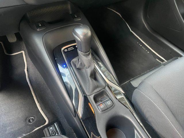 TOYOTA Corolla Touring Sports 1.8 Hybrid Business