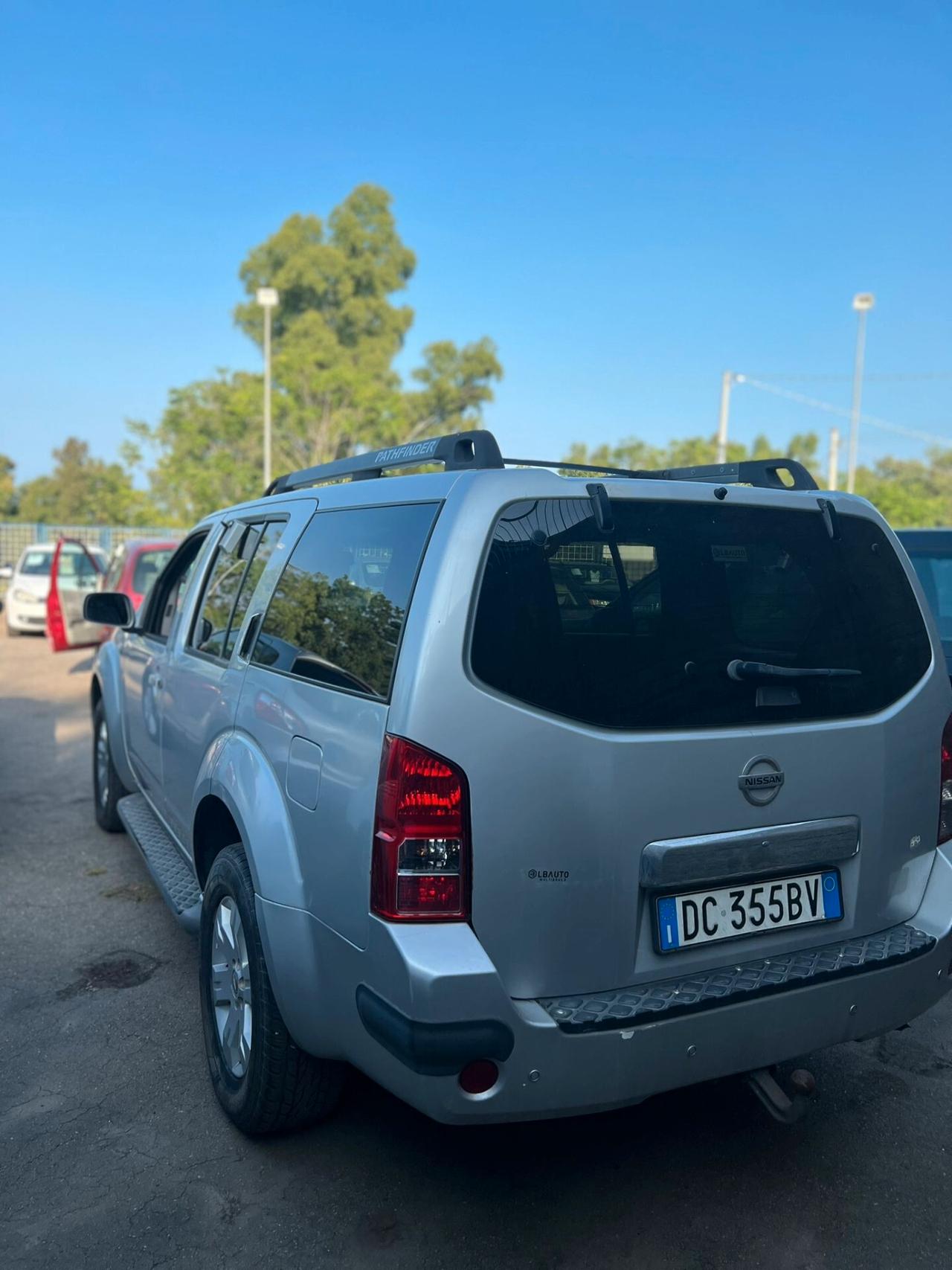 Nissan Pathfinder 2.5 dCi XE Plus