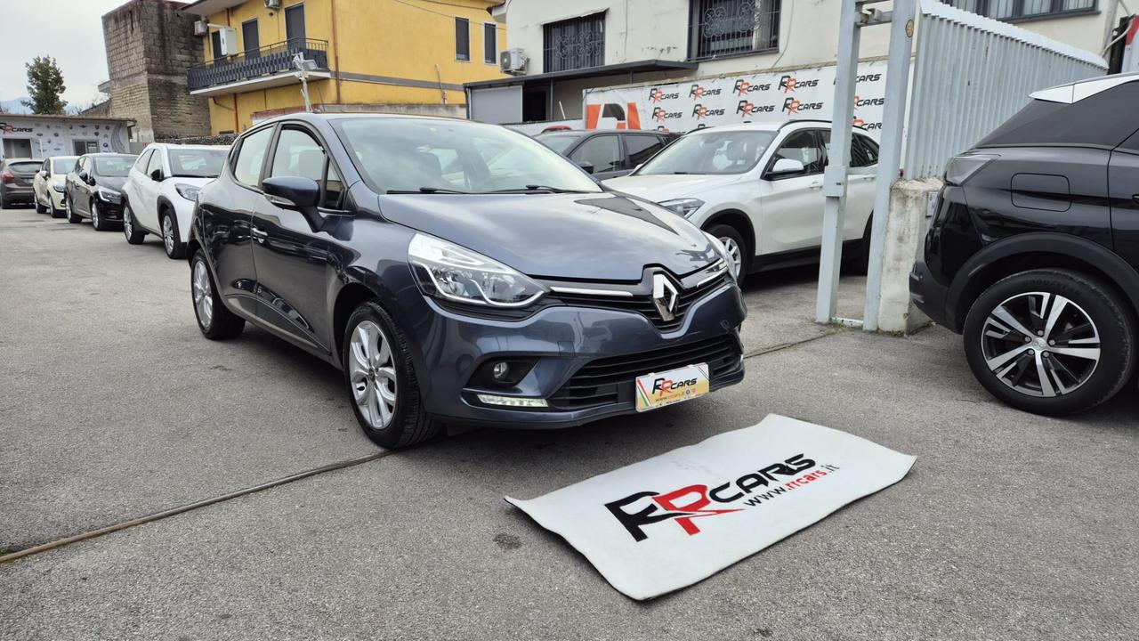 Renault Clio TCe 12V 90 CV GPL 5 porte Moschino Life