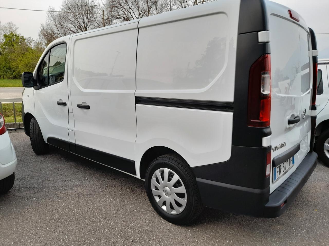 Opel Vivaro autocarro