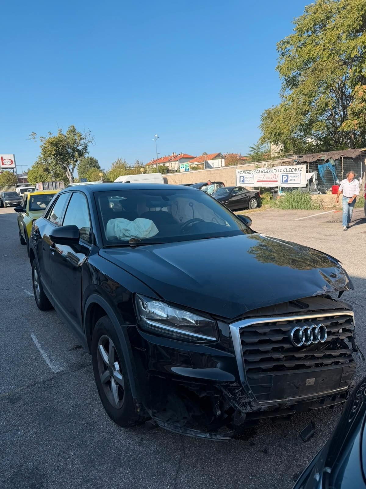 Audi Q2 1.6 TDI S tronic 116v Navi - SINISTRATA - MOTORE OK VA IN MOTO