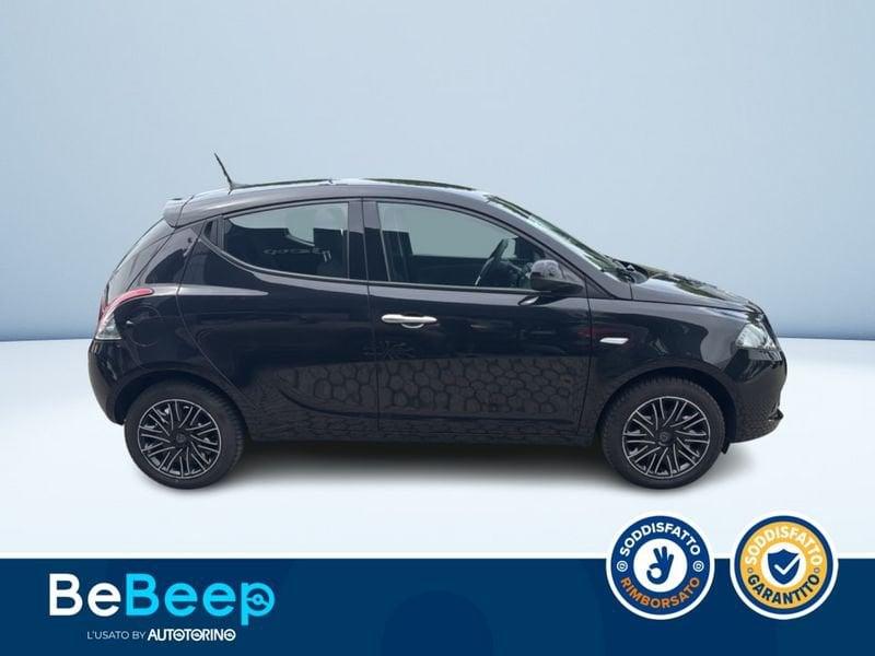 Lancia Ypsilon 1.0 HYBRID GOLD S&S 70CV