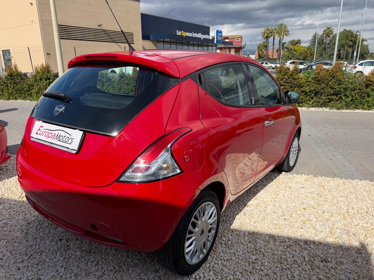 Lancia Ypsilon 1.3 MJT 16V 95 CV 5 porte Euro 6