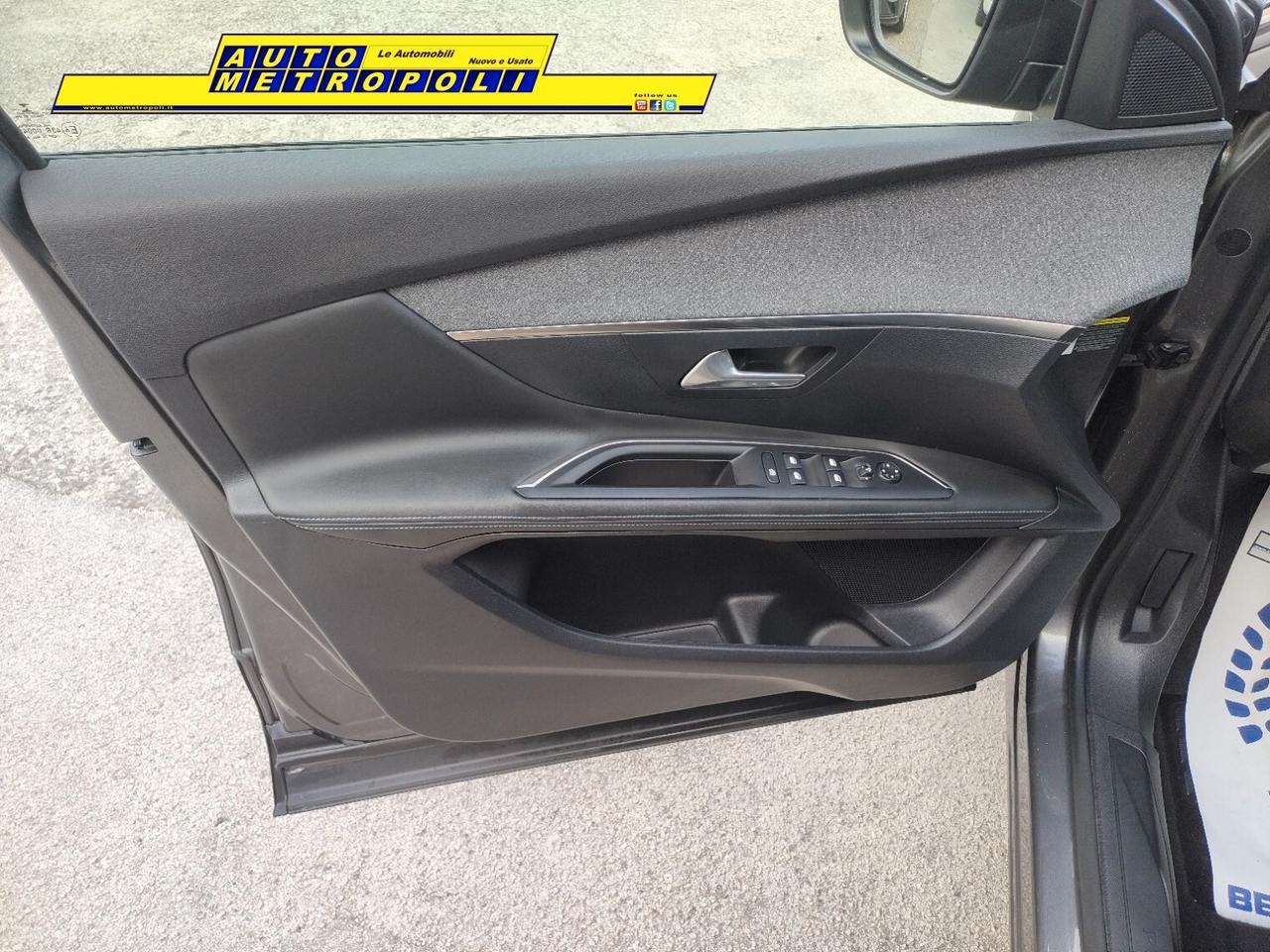 Peugeot 3008 1.5 130cv BlueHDi S&S EAT8 Allure Pack (Autom.)