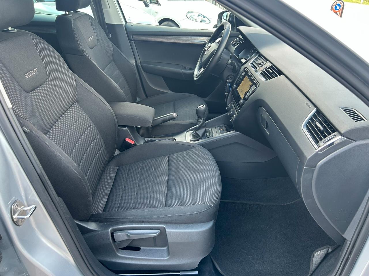 SKODA OCTAVIA WAGON 2.0 TDI 150CV Scout 4x4