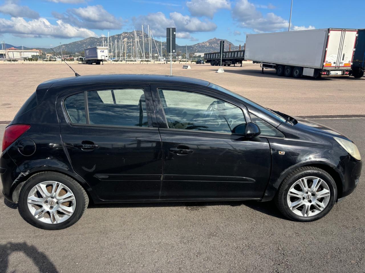 Opel Corsa 1.3 CDTI 90CV 5 porte Cosmo