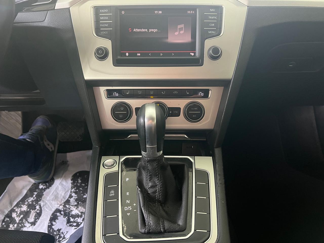 Volkswagen Passat Variant 1.6 TDI DSG Comfortline