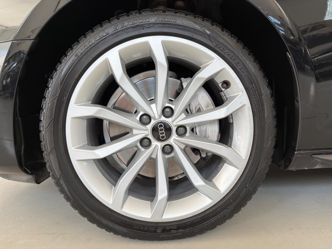 Audi A4 Avant 40 TDI quattro S tronic Business Advanced