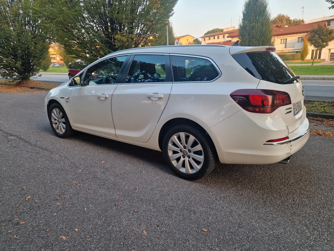 Opel Astra 2.0 CDTI 165CV Sports Tourer aut. Cosmo Fleet