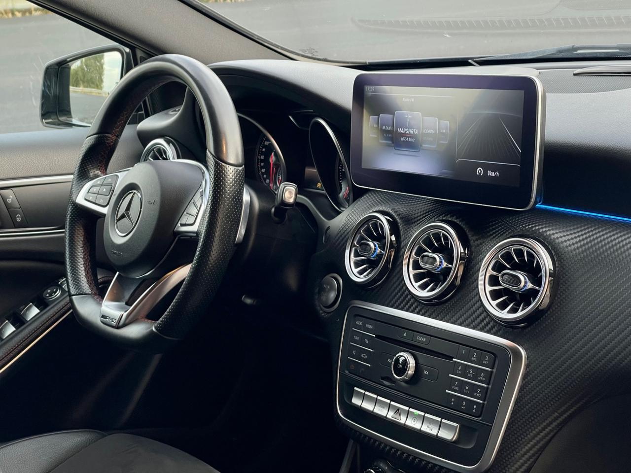 Mercedes-benz A 200 d AMG Premium