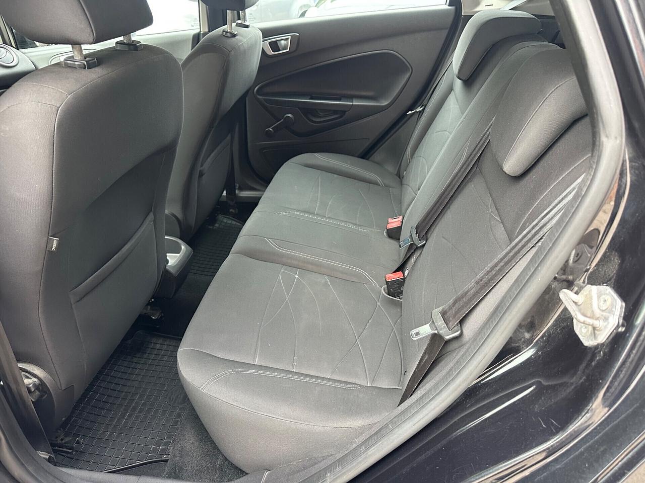 Ford Fiesta 1.5 TDCi 75CV 5 porte Titanium