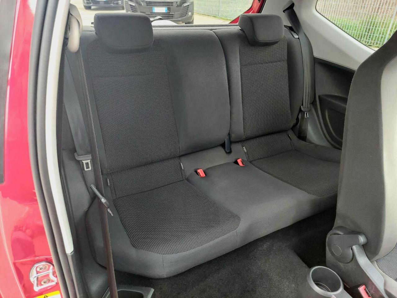 VOLKSWAGEN up! 1.0 75cv 3p. High up! ASG - 2014