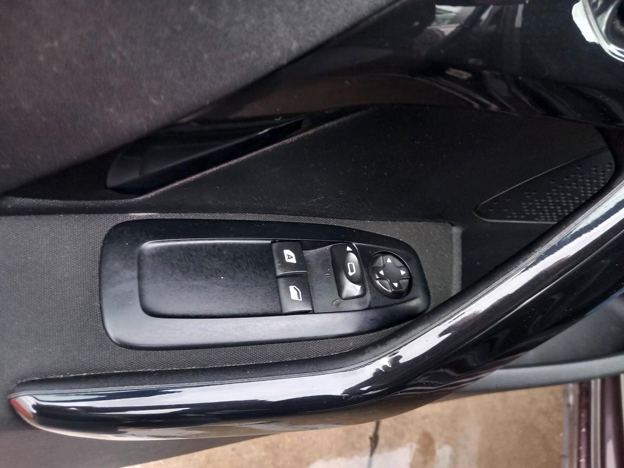 Peugeot 208 1.0 VTi 68 CV 5 porte Active