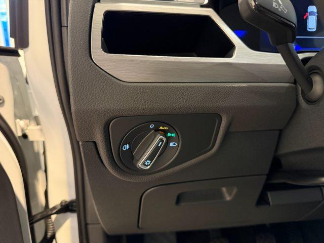 VOLKSWAGEN Touran 1.5 TSI Business Navi 7P DAB+ ACC App Connect