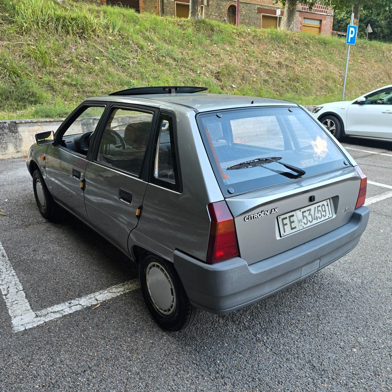 Citroen AX 11i cat 5 porte First Holiday